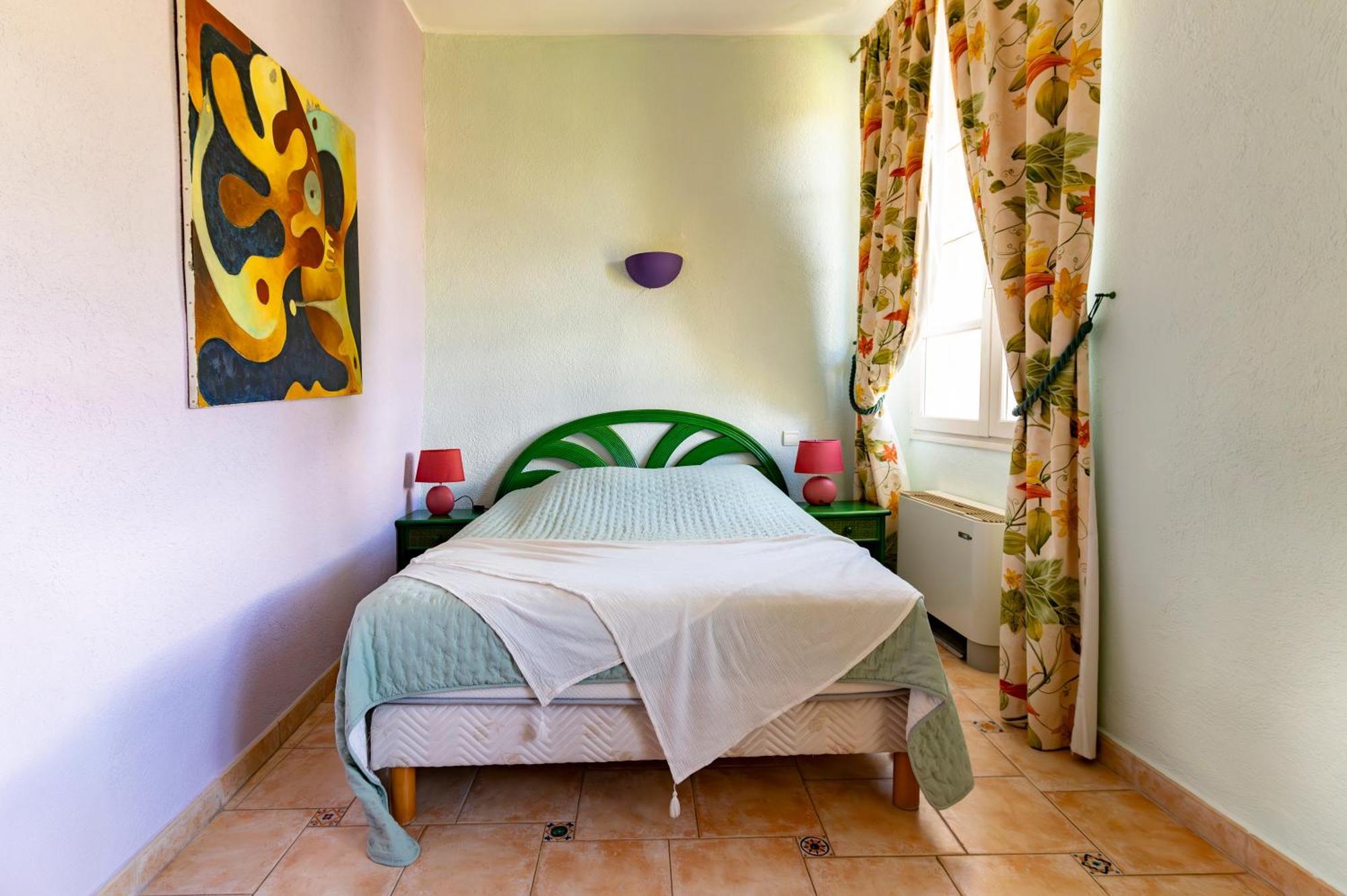 Gite Vert D'Olive Au Milieu Des Vignes - Chateau Les Apies Les Arcs-sur-Argens ภายนอก รูปภาพ